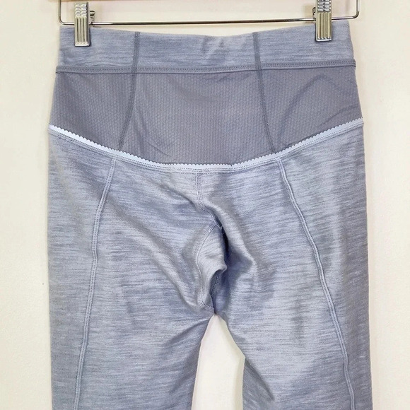 LULULEMON | RIDE ON CROP REFLECTIVE GREY SLUB DENIM - Picture 7 of 14